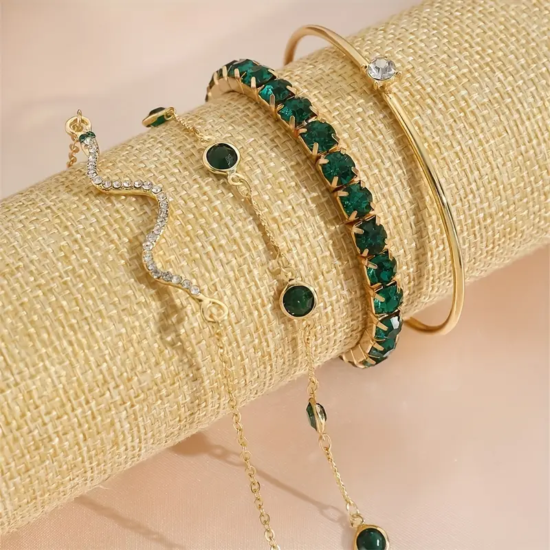 Conjunto 4 Pulseiras Bracelete com Pedras Brilhantes